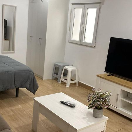 Rockside Residences Suites La Linea N3 La Línea de la Concepción Exteriör bild