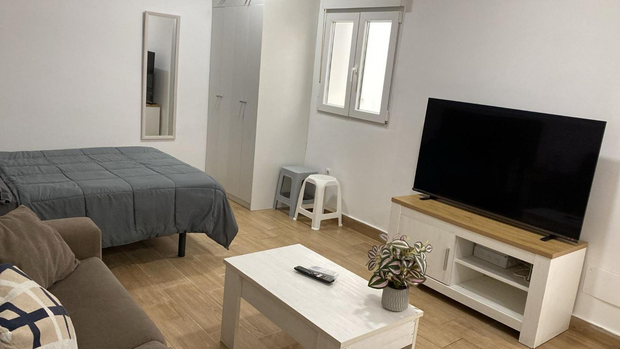 Rockside Residences Suites La Linea N3 La Línea de la Concepción Exteriör bild